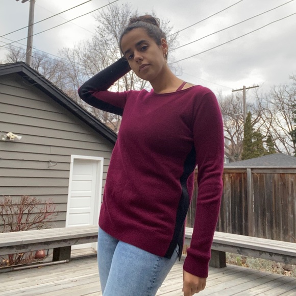 Club Monaco - Cashmere Sweater - Picture 2 of 4